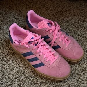 Adidas Women's Pink and Dark Blue Sneakers